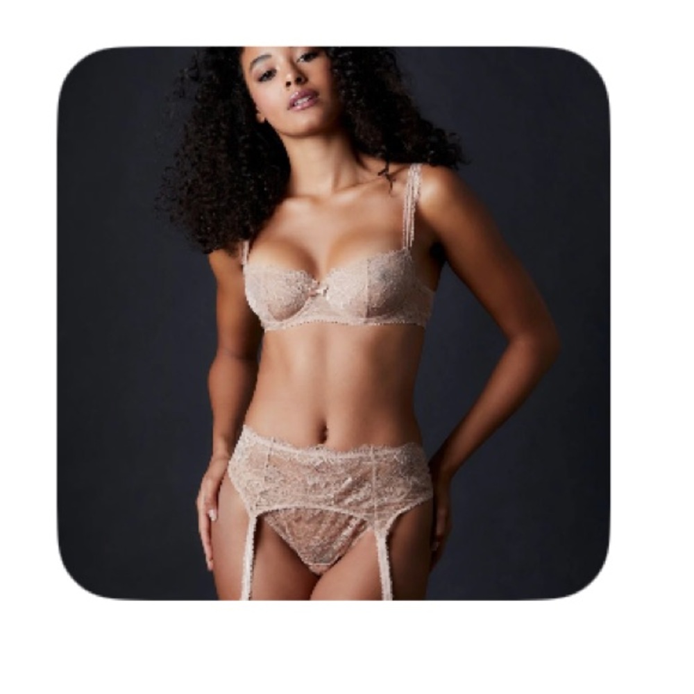 Journelle Isabel Garter Amande Nude Beige Lace Suspender Belt NWT Small